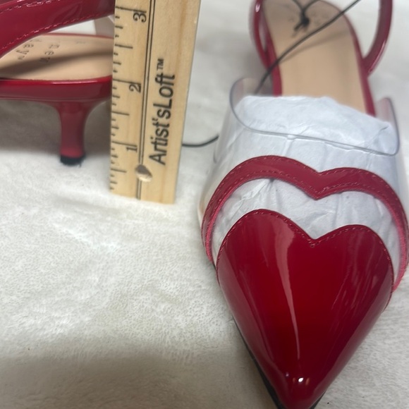 A New Day Red and White Heels with Pointed Toe - Picture 9 of 10